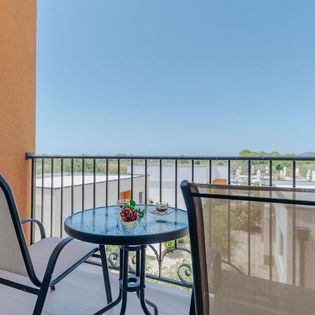 Imperial Resort Ulcinj Buitenkant foto