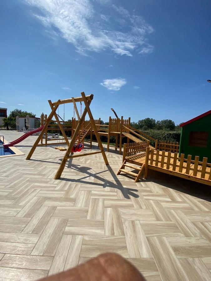 Imperial Resort Ulcinj Buitenkant foto